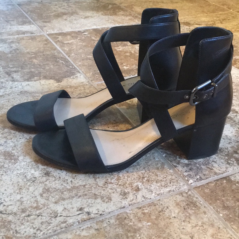 Via Spiga black leather sandal size 9.5